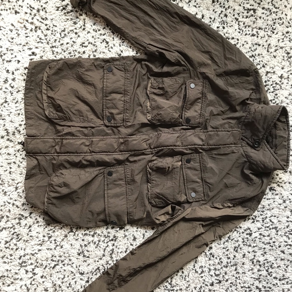Men’s Banana Republic Lightweight Nylon Jackets